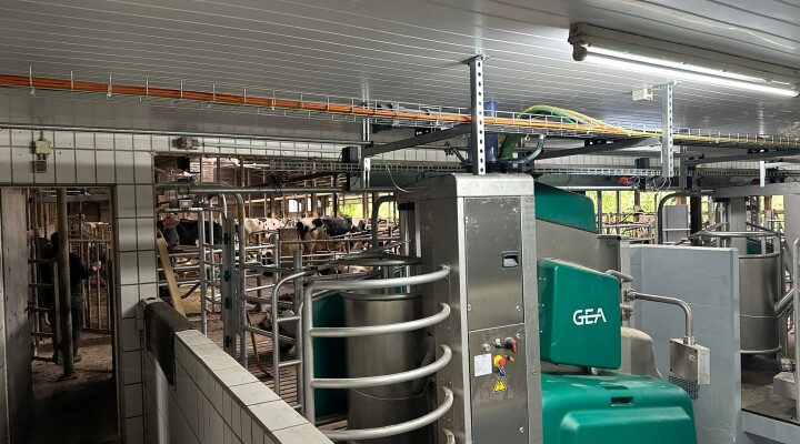 3 Boxen GEA Dairy Robot 9500 bei Familie Milbert in Bauler