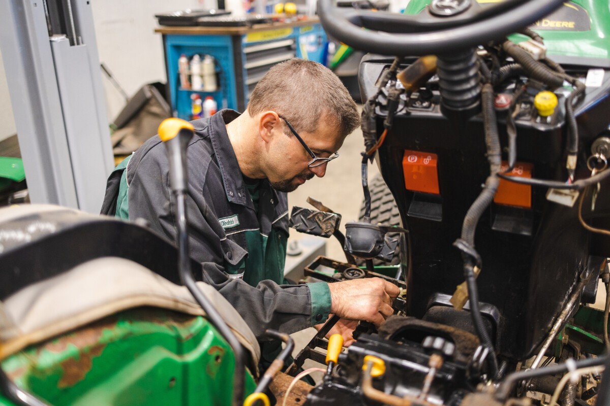 1 Motorgerätemechaniker für Garten-, Kommunal und Forsttechnik (m/w/d)