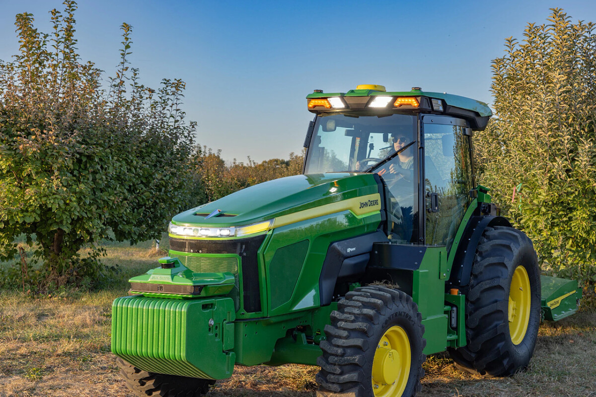 John Deere stellt neue autonome Maschinen und Technologien auf der CES 2025 vor