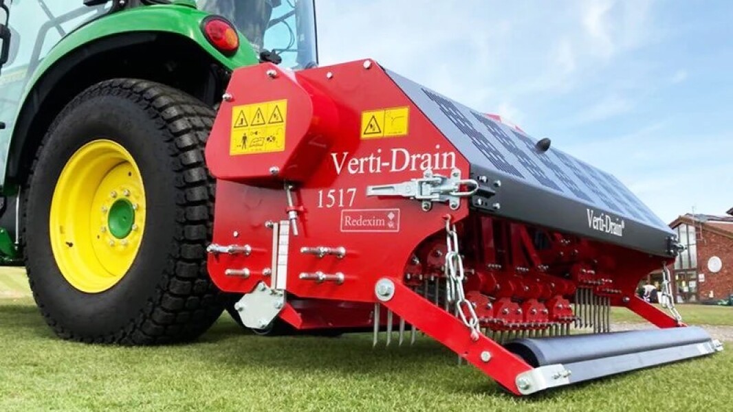 Technologie pour terrains de golf, terrains de sport et collectivités